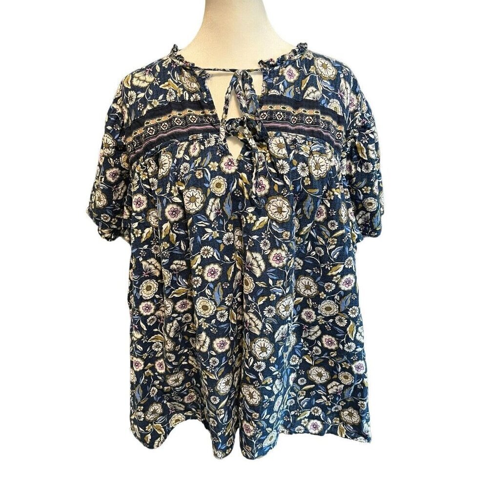 Lane Bryant Women's Size 26 Blouse Short Sleeve Blue with Floral Design